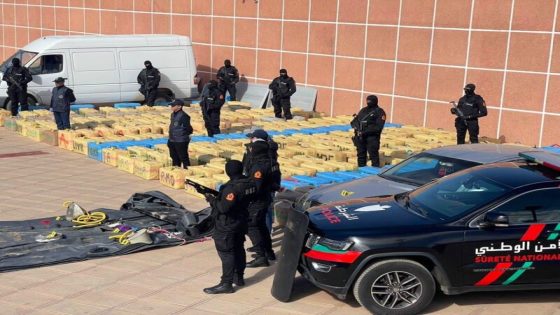 مراكش: إحباط محاولة تهريب تسعة أطنان و800 كيلوغرام من مخدر الشيرا وتوقيف ستة أشخاص