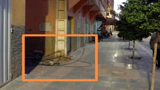 الرشيدية : أكثر من 30 بيتاً ومحلاً بدون شبكة… ساكنة الجرف تُطلق صرخة “الحق في الاتصال”