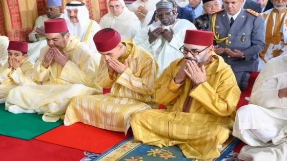 الملك محمد السادس يؤدي صلاة عيد الأضحى بمدينة تطوان