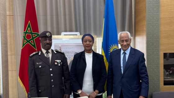 السيد محمد صالح التامك يستقبل المفوض العام للمؤسسات السجنية الرواندية لتعزيز التعاون المشترك