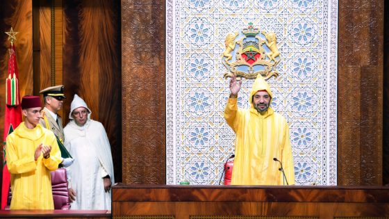 الملك محمد السادس يدعو إلى تعبئة وطنية شاملة لتحقيق العدالة الاجتماعية وتسريع التنمية الترابية