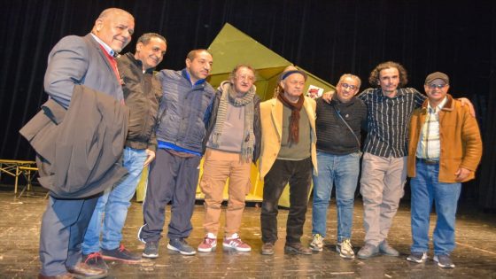 “الگرداي”.. أو مرثية الخشبة بقلم الفنان المسرحي: بشير ارگي