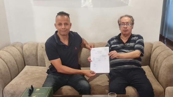 كراسي انتخابية محجوزة..شباب العيون يطالبون بفتح المنافسة