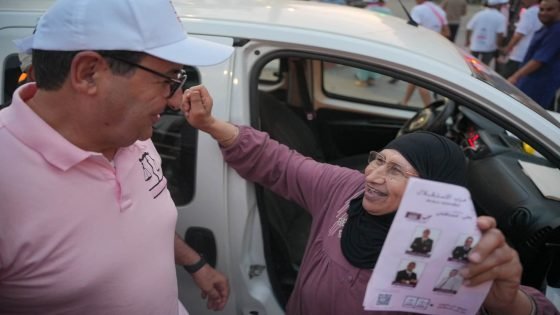 عبد الصمد قيوح يتواصل مباشرة مع ساكنة أولاد تايمة في حملة الاستقلال (صور)