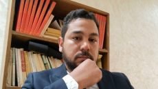 من عبث الروتين إلى بهجة التقبل: قراءة في فلسفة الحياة